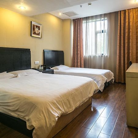 Jitai Hotel - People'S Square Branch Shanghaj Zewnętrze zdjęcie
