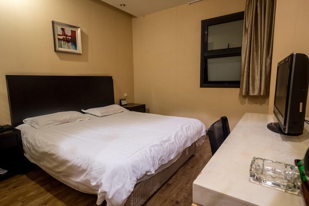 Jitai Hotel - People'S Square Branch Shanghaj Zewnętrze zdjęcie