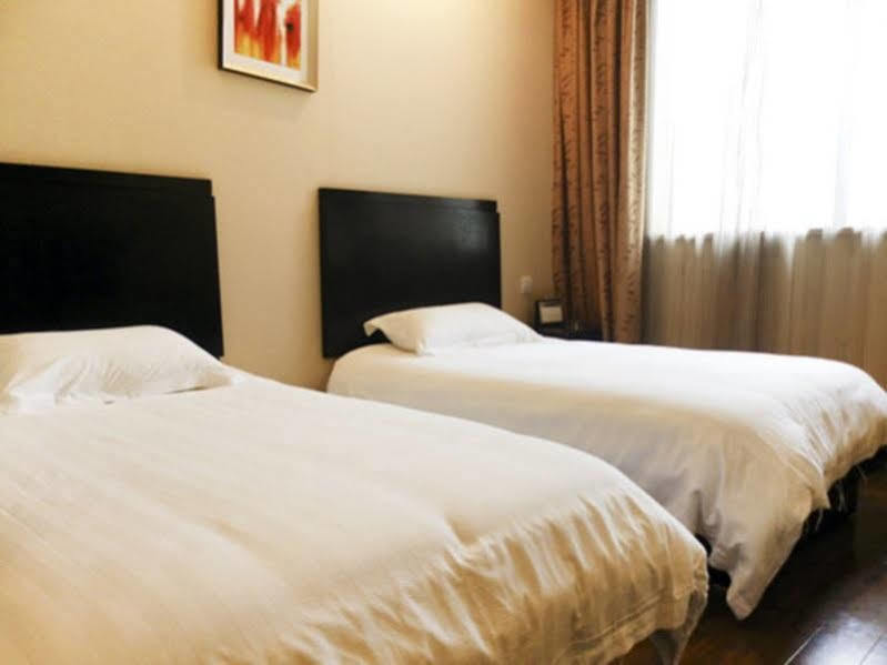 Jitai Hotel - People'S Square Branch Shanghaj Zewnętrze zdjęcie