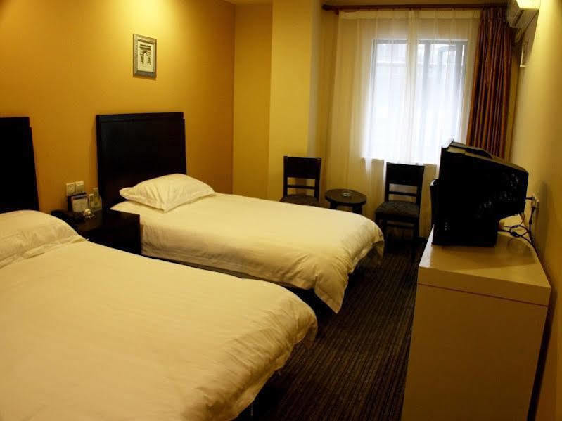 Jitai Hotel - People'S Square Branch Shanghaj Zewnętrze zdjęcie